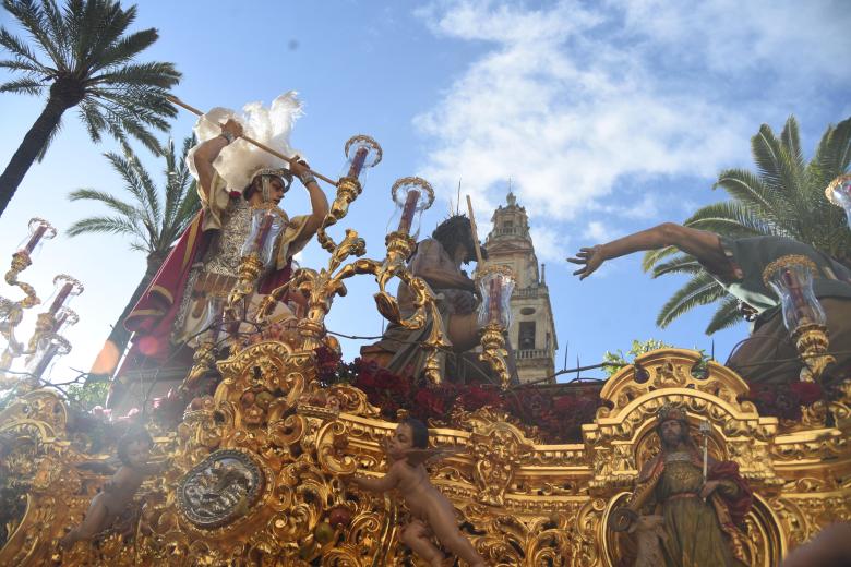 La Merced y la Estrella regresan a casa