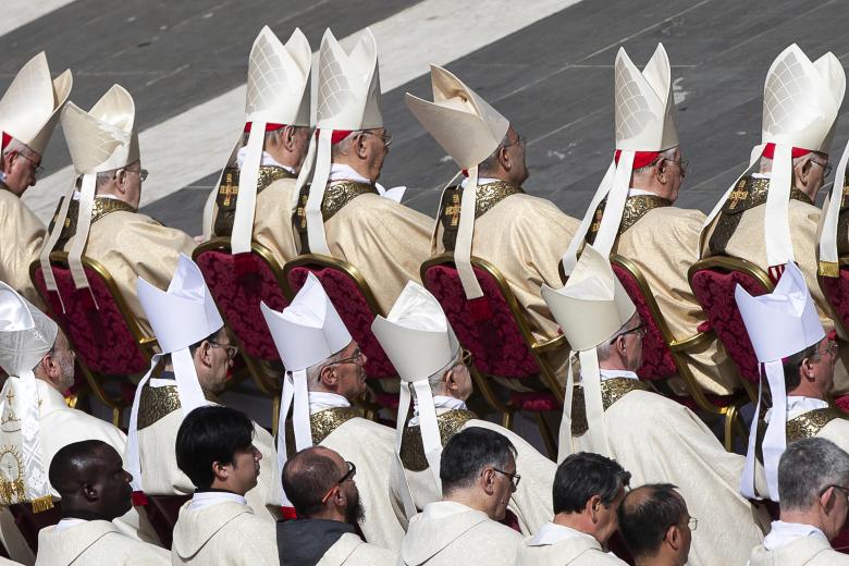 Los cardenales también han estado presentes en la eucaristía y la bendición del Urbi et Orbi de este domingo