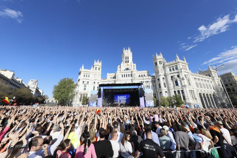Así luce la Plaza de Cibeles en la III Fiesta de la Resurrección