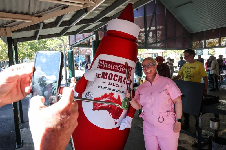 Brisbane (Australia), 03/05/2025.- Leader of the Opposition Peter Dutton casts his ballot at the Albany Creek State School in Albany Creek, Brisbane, Australia, 03 May 2025. EFE/EPA/MICK TSIKAS AUSTRALIA AND NEW ZEALAND OUT