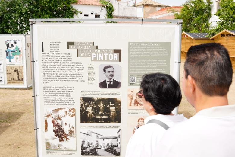 Inauguración de la exposición `Julio Romero de Torres, lejos del tópico´ en el Cine Delicias de Córdoba