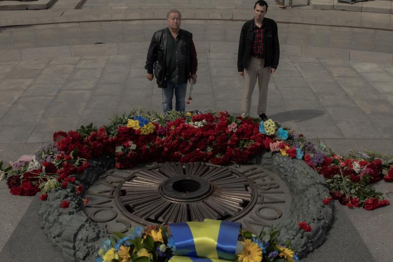 Tumba del Soldado Desconocido en el monumento conmemorativo de la Segunda Guerra Mundial, el Día del Recuerdo y la Victoria sobre la Alemania Nazi