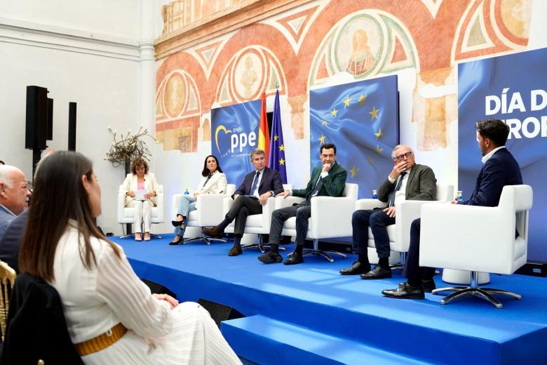 Acto del Día de Europa con Alberto Núñez Feijóo en Córdoba