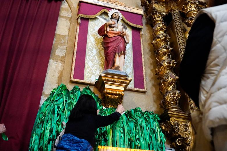 Besamanos de la Virgen de los Remedios en San Lorenzo (Córdoba)