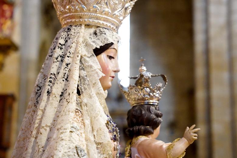 Besamanos de la Virgen de los Remedios en San Lorenzo (Córdoba)