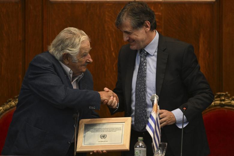 Uruguayan former President (2010-2015) Jose Mujica awaits the arrival of Brazilian President Luiz Inacio Lula da Silva at his farm in Rincon del Cerro, Montevideo, on January 25, 2023, during his visit to Uruguay. Lula da Silva began his first international tour last Sunday with a visit to Argentina and Uruguay with the aim of restoring regional leadership to Brazil after the management of the far-right Jair Bolsonaro. (Photo by DANTE FERNANDEZ / AFP)