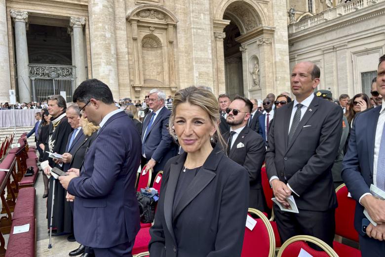 La ministra de Trabajo, Yolanda Díaz asiste a la misa del inicio del pontificado del Papa León XIV
