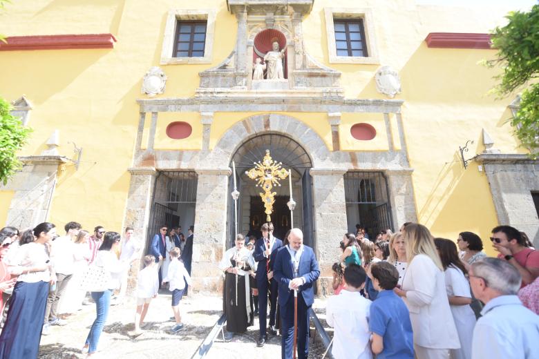 La procesión del Niño Jesús de Praga, en imágenes