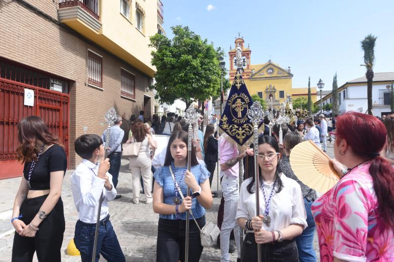 La procesión del Niño Jesús de Praga, en imágenes