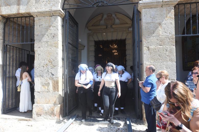 La procesión del Niño Jesús de Praga, en imágenes
