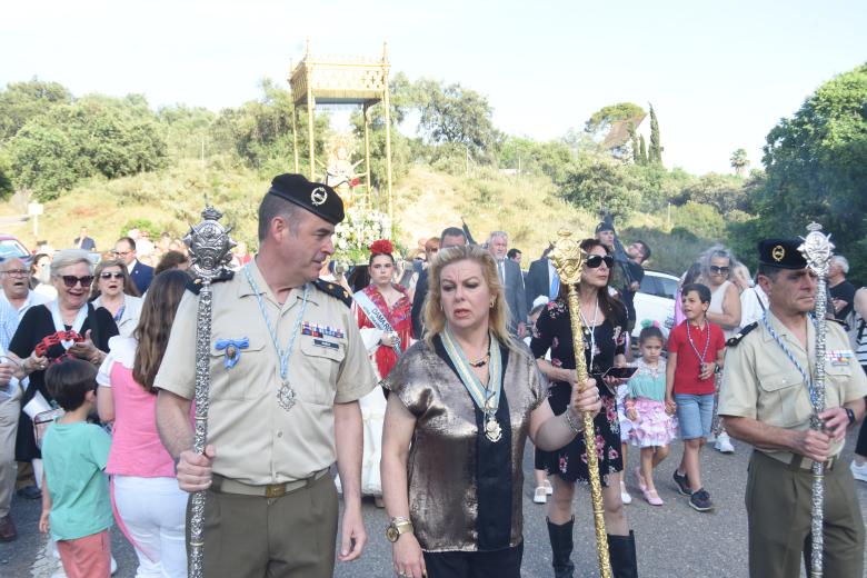 La procesión de la Virgen de Linares, en imágenes