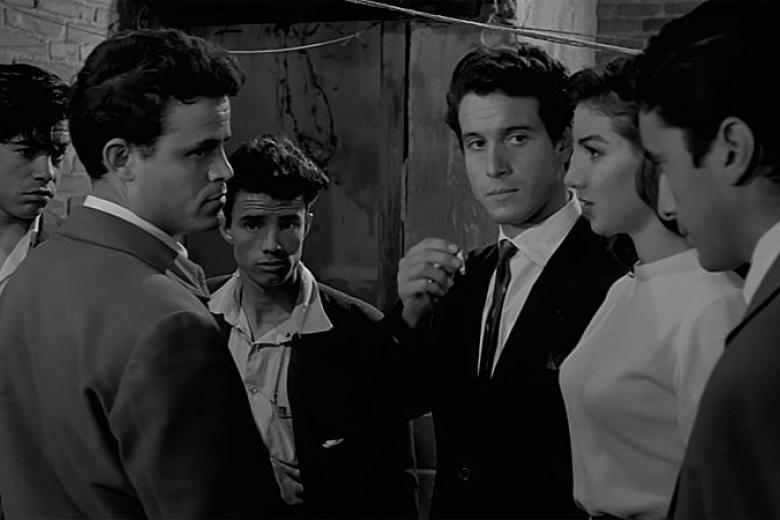 Manolo Zarzo, uno de los grandes acotres de reparto del cine y la televisión en España. Es el debut de Carlos Saura