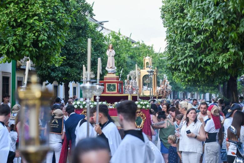 La procesión del Corpus de Cañero, en imágenes