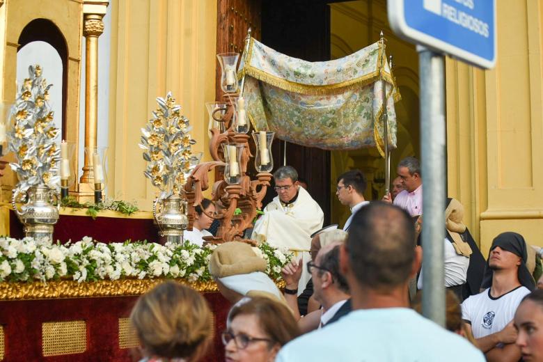 La procesión del Corpus de Cañero, en imágenes