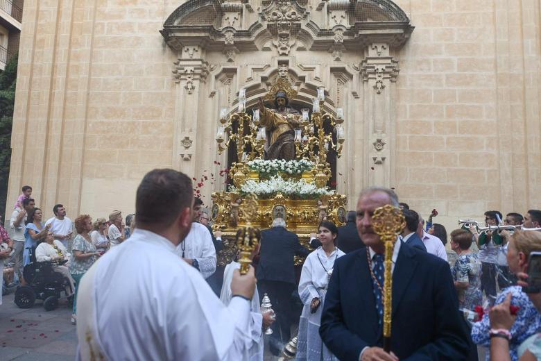 La procesión del Sagrado Corazón de Jesús, en imágenes