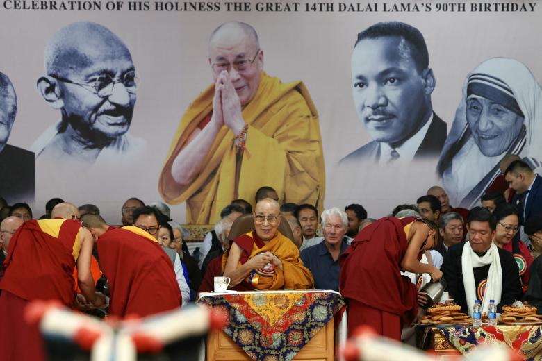 El dalái lama celebra su 90º cumpleaños