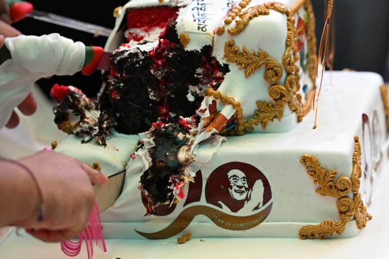 El dalái lama celebra su 90º cumpleaños