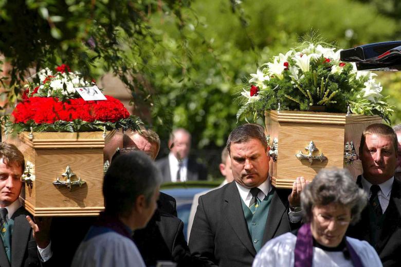 Londres conmemora los 20 años del peor atentado terrorista