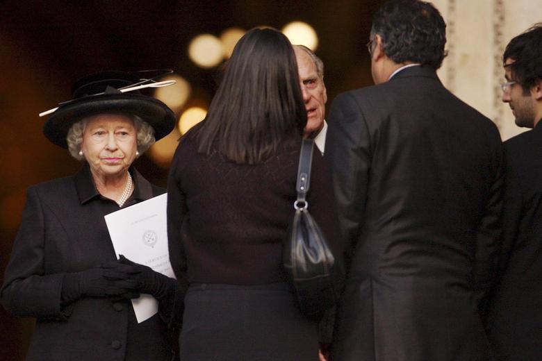 Londres conmemora los 20 años del peor atentado terrorista