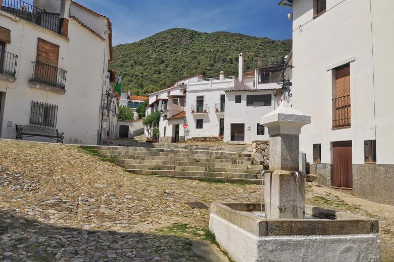 Linares de la Sierra (Huelva)