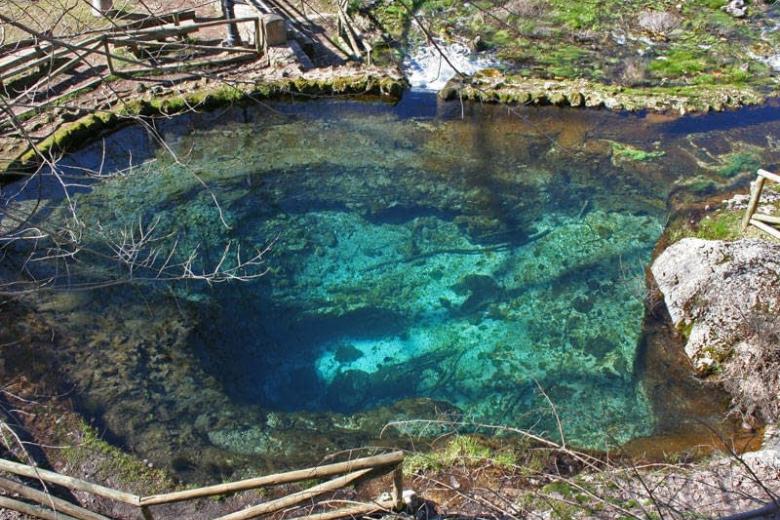 Nacimiento del río Segura (Pontones, Jaén)