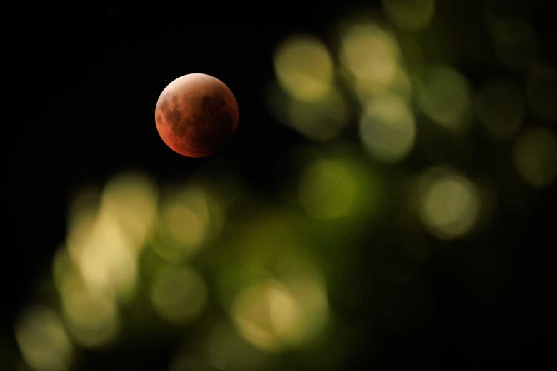 'Luna de Sangre' vista desde Yakarta, Indonesia