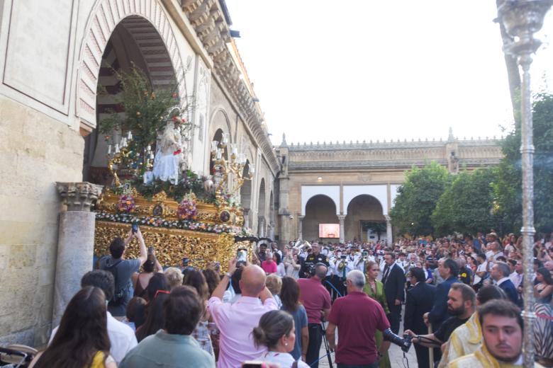 La procesión de la Divina Pastora, en imágenes