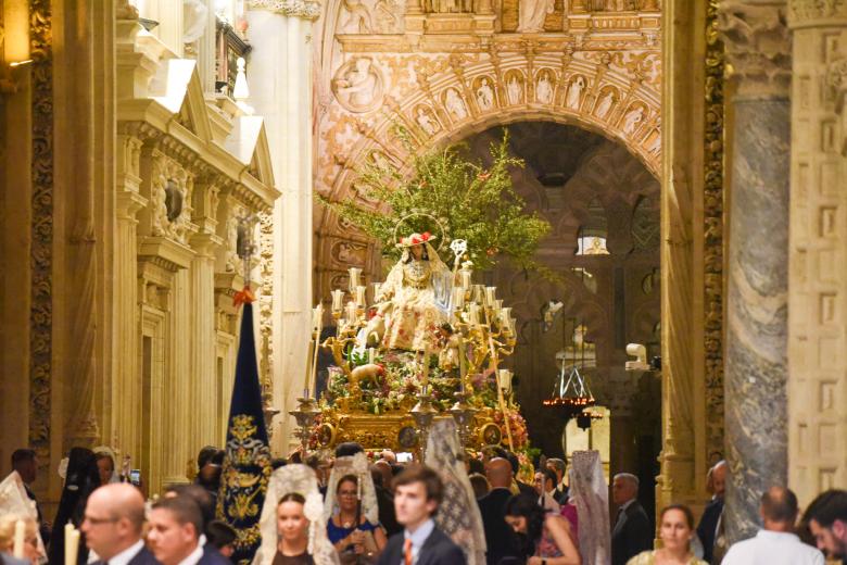La procesión de la Divina Pastora, en imágenes