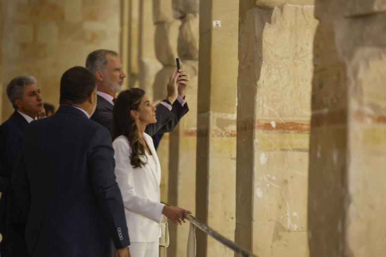El Rey ha hecho un montón de fotos con su teléfono móvil
