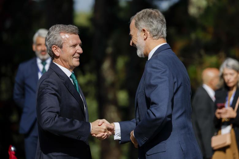 O GROVE (PONTEVEDRA), 02/10/2025.- El expresidente del Gobierno español Mariano Rajoy participa el acto de inauguración del séptimo Foro La Toja-Vínculo Atlántico este jueves en O Grove (Pontevedra) que analizará el plan de paz para Gaza. EFE/ Lavandeira Jr.