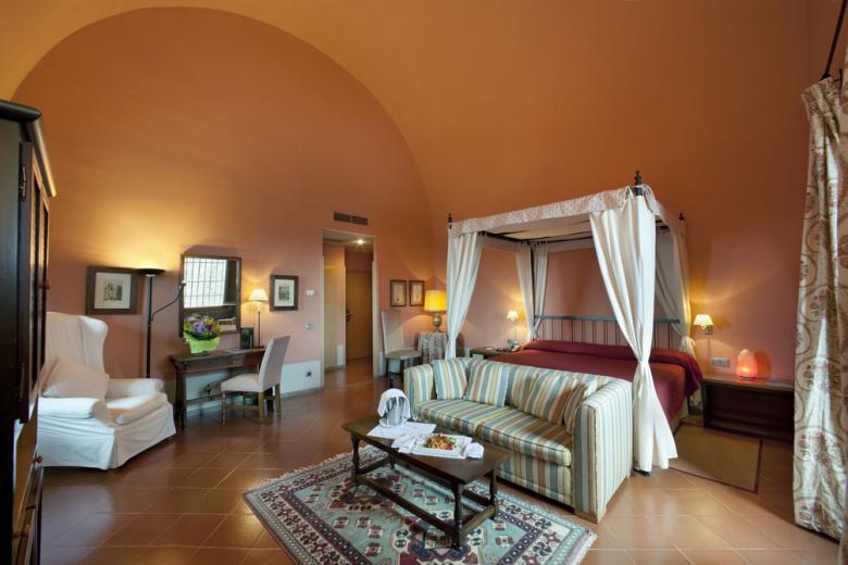 La Dama Blanca del Parador de Cardona (Barcelona)