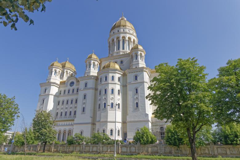 9. People's Salvation Cathedral — Bucarest, Rumanía