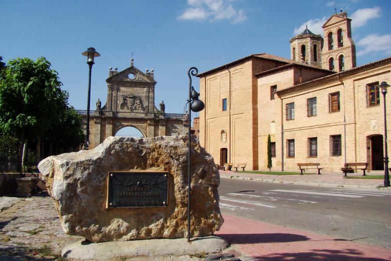Monasterio Santa Cruz (Sahagún, León)