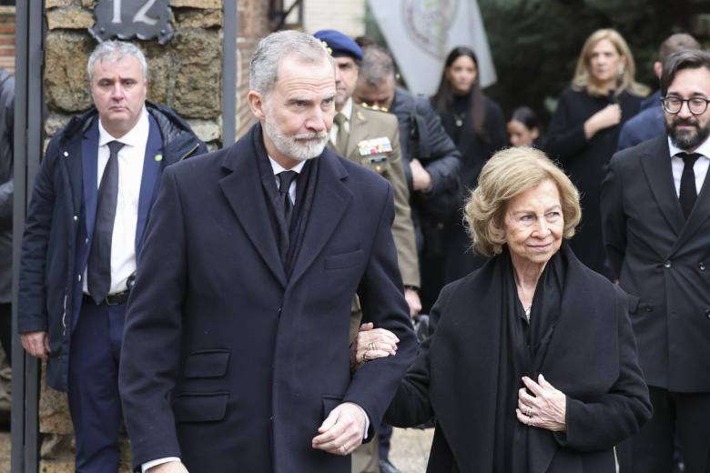 Jose Luis Martinez-Almeida, Teresa Urquijo and Isabel Diaz Ayuso during burial of Irene of Greece in Madrid on Saturday, 17 January 2026.