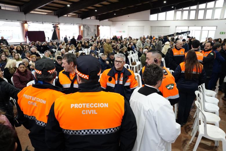 La misa funeral en Adamuz por las víctimas del accidente ferroviario, en imágenes