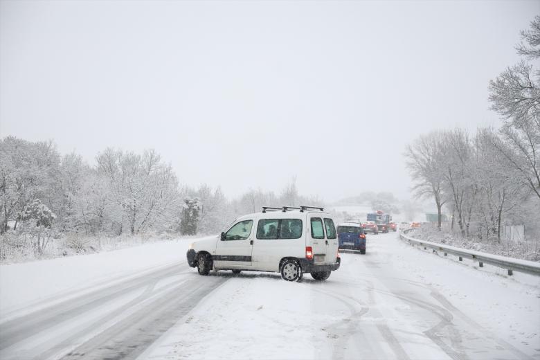 Imágenes de la nevada que ha cubierto de blanco la región