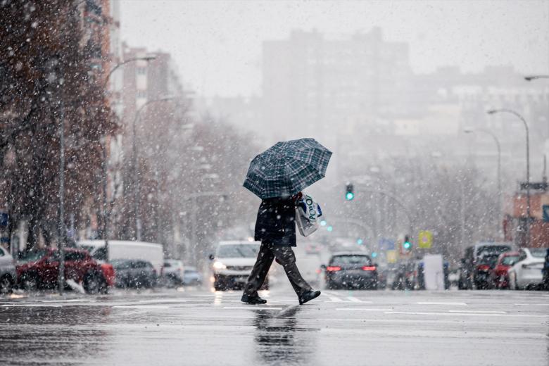 Imágenes de la nevada que ha cubierto de blanco la región