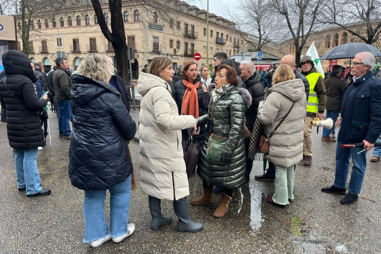 Los populares han querido apoyar a los agricultores y ganaderos de Castilla-La Mancha