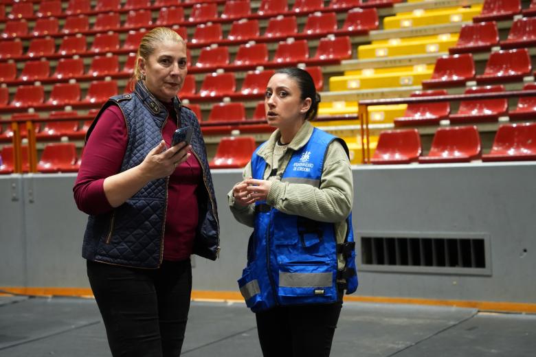 El Palacio de Deportes Vistalegre de Córdoba se ha habilitado para atender a las personas desalojadas por la crecida del río.