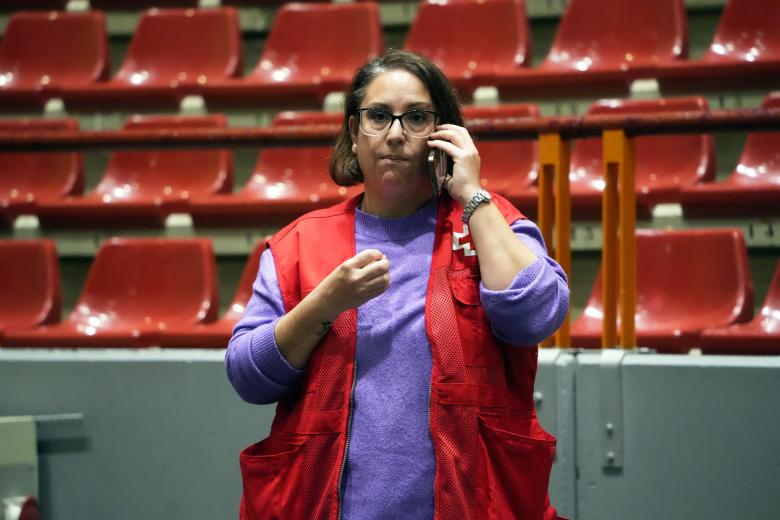 El Palacio de Deportes Vistalegre de Córdoba se ha habilitado para atender a las personas desalojadas por la crecida del río.