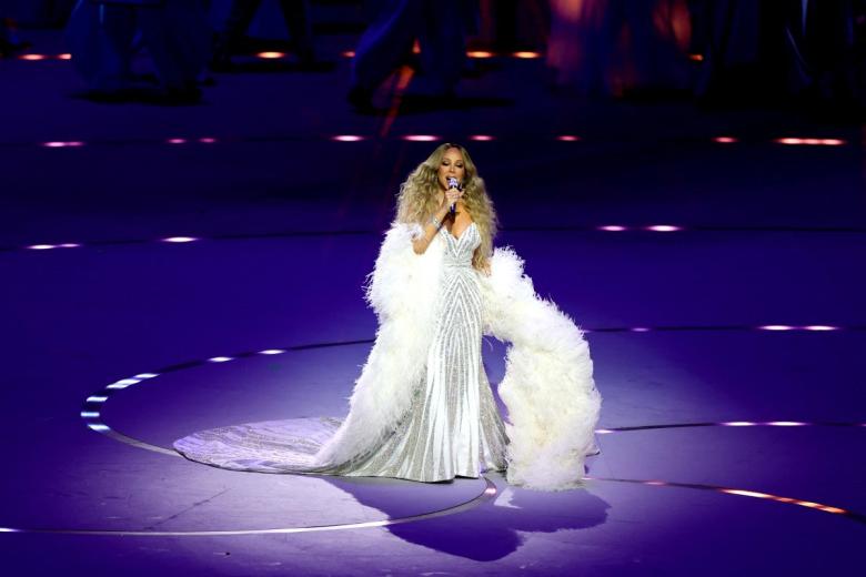 La cantante estadounidense Mariah Carey se presenta durante la ceremonia de apertura de los Juegos Olímpicos de Invierno Milano Cortina 2026