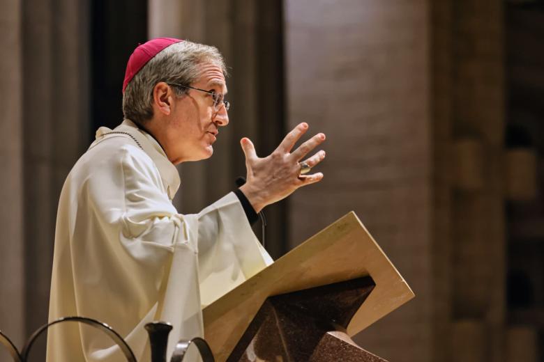 Adoración por el décimo aniversario de Effetá en la Sagrada Familia de Barcelona