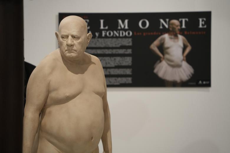 Pie: El escultor cordobés José Manuel Belmonte presenta en el Teatro Cómico Principal la exposición Fondo y forma, una retrospectiva que repasa más de 40 años de trayectoria artística