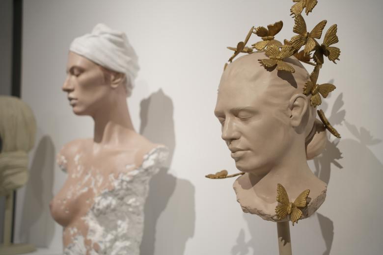 Pie: El escultor cordobés José Manuel Belmonte presenta en el Teatro Cómico Principal la exposición Fondo y forma, una retrospectiva que repasa más de 40 años de trayectoria artística