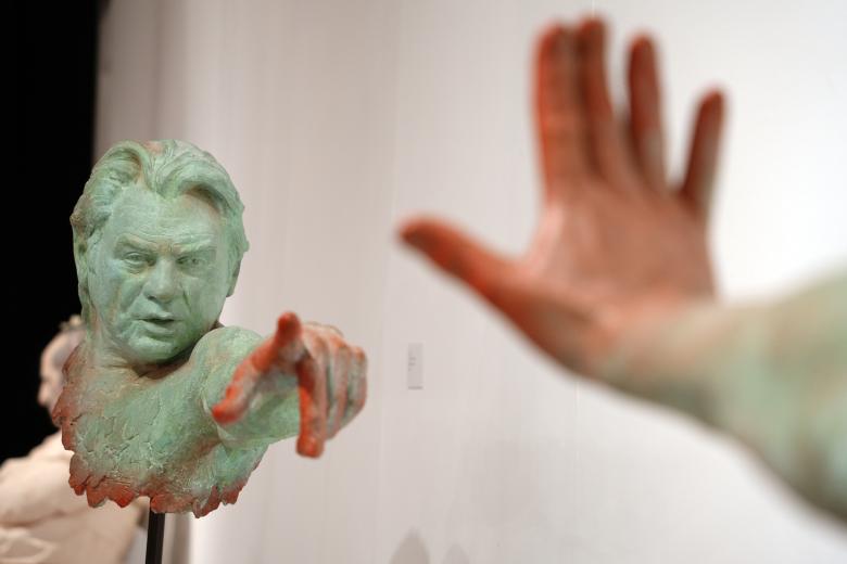 Pie: El escultor cordobés José Manuel Belmonte presenta en el Teatro Cómico Principal la exposición Fondo y forma, una retrospectiva que repasa más de 40 años de trayectoria artística