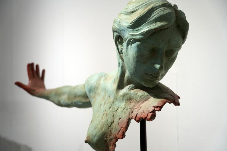 Pie: El escultor cordobés José Manuel Belmonte presenta en el Teatro Cómico Principal la exposición Fondo y forma, una retrospectiva que repasa más de 40 años de trayectoria artística