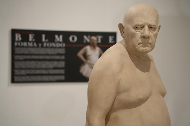 Pie: El escultor cordobés José Manuel Belmonte presenta en el Teatro Cómico Principal la exposición Fondo y forma, una retrospectiva que repasa más de 40 años de trayectoria artística