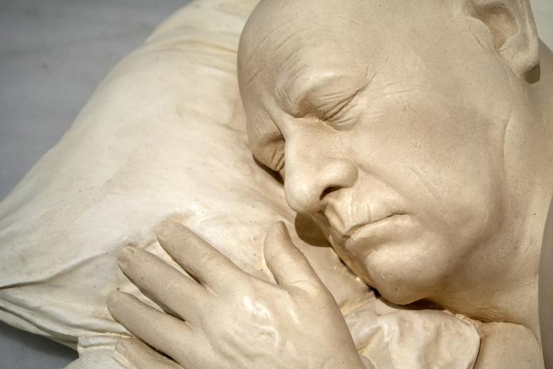 Pie: El escultor cordobés José Manuel Belmonte presenta en el Teatro Cómico Principal la exposición Fondo y forma, una retrospectiva que repasa más de 40 años de trayectoria artística