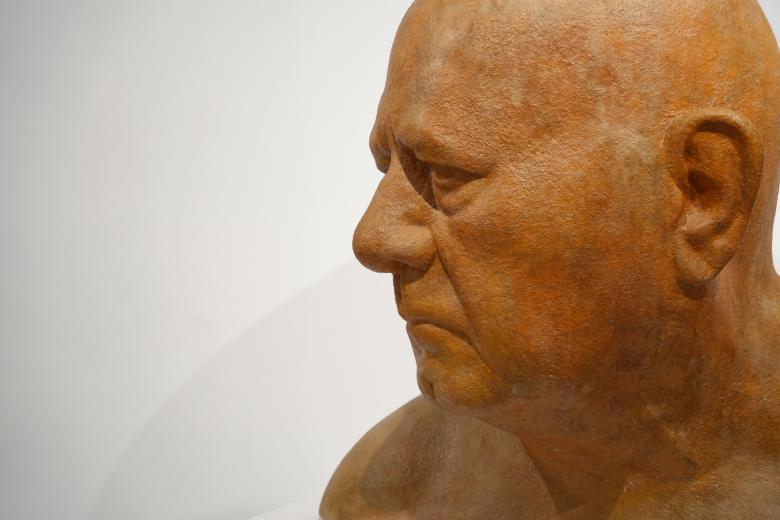 Pie: El escultor cordobés José Manuel Belmonte presenta en el Teatro Cómico Principal la exposición Fondo y forma, una retrospectiva que repasa más de 40 años de trayectoria artística