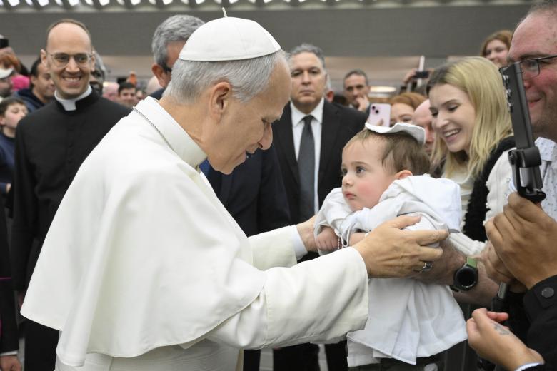 CIUDD DEL VATICANO, 11/02/2026.- El papa  León XIV durante la Audiencia General, este miércoles en Ciudad del Vatino. EFE/ Dicasterio para la Comunicación del Vaticano/Simone Risoluti/SOLO USO EDITORIAL/SOLO DISPONIBLE PARA ILUSTRAR LA NOTICIA QUE ACOMPAÑA (CRÉDITO OBLIGATORIO)